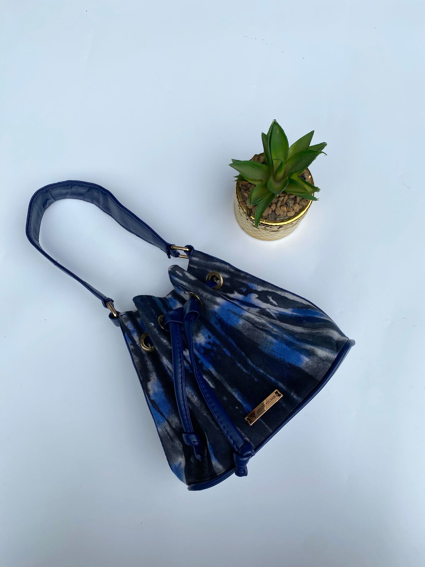 Zuri Bucket Bag
