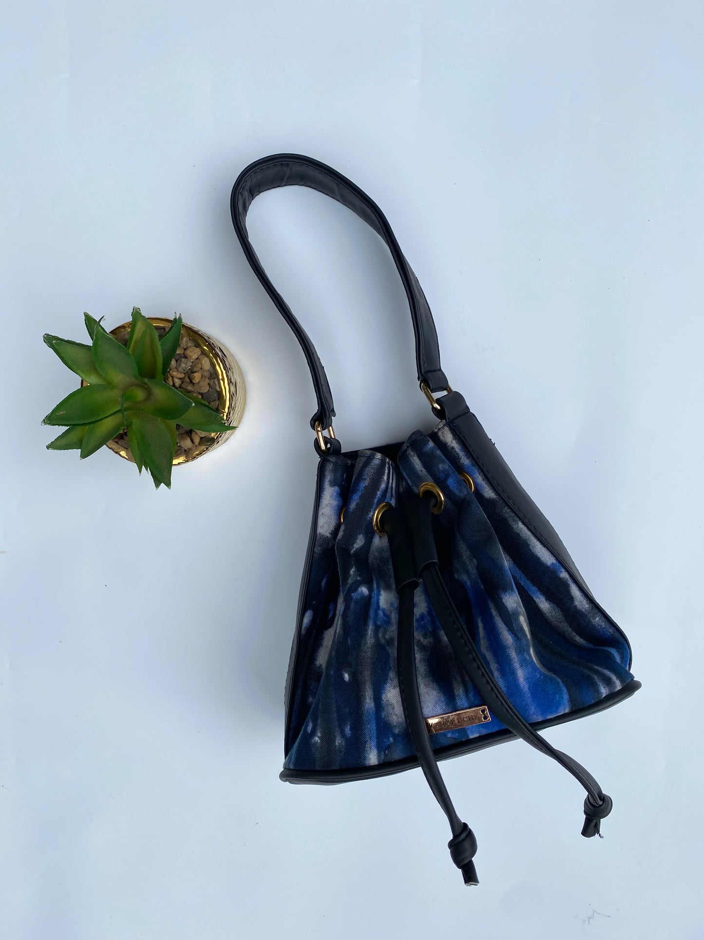 Zuri Bucket Bag